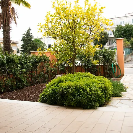 Il Giardino Di Viki ベッド・アンド・ブレックファスト